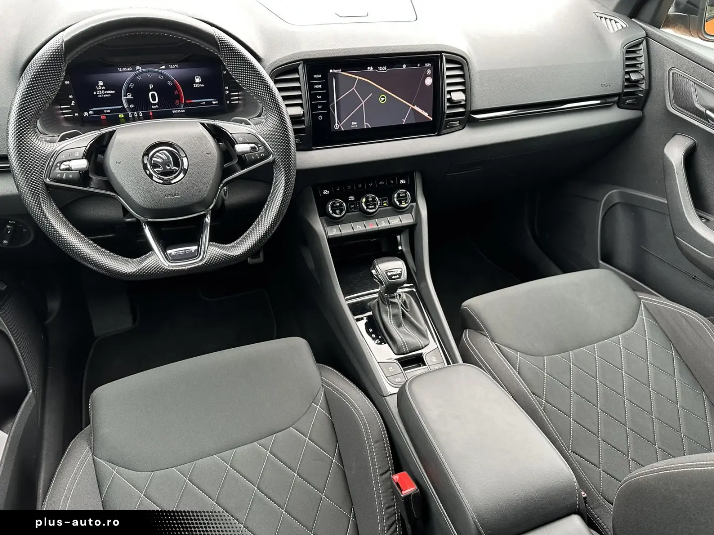 SKODA Karoq 2.0 TSI DSG Sportline 4x4 NAV LED VCOCK DC