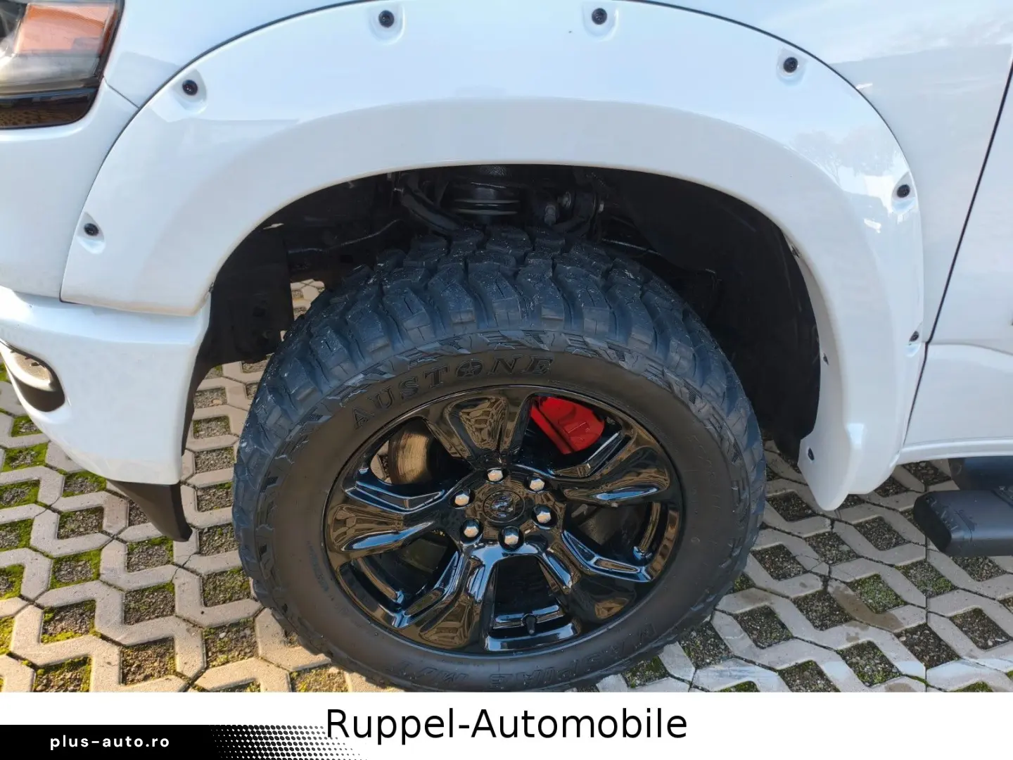 DODGE Dodge RAM 5.7 V8 LPG  QuadCab LKW R-CAM 6.Sitzer