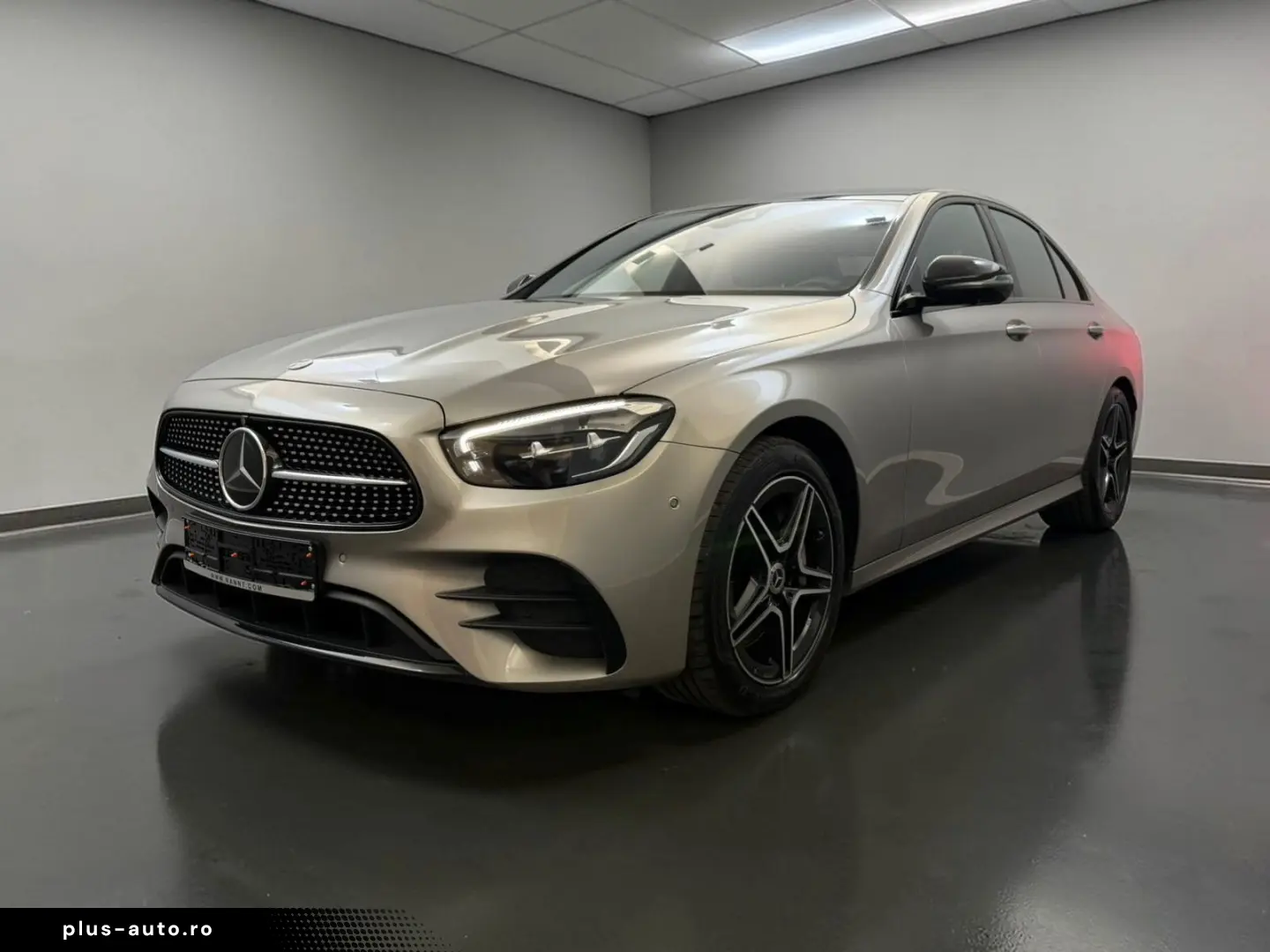 MERCEDES-BENZ E 450 4M AMG LINE PANO AIRM KEYL SOFTCL