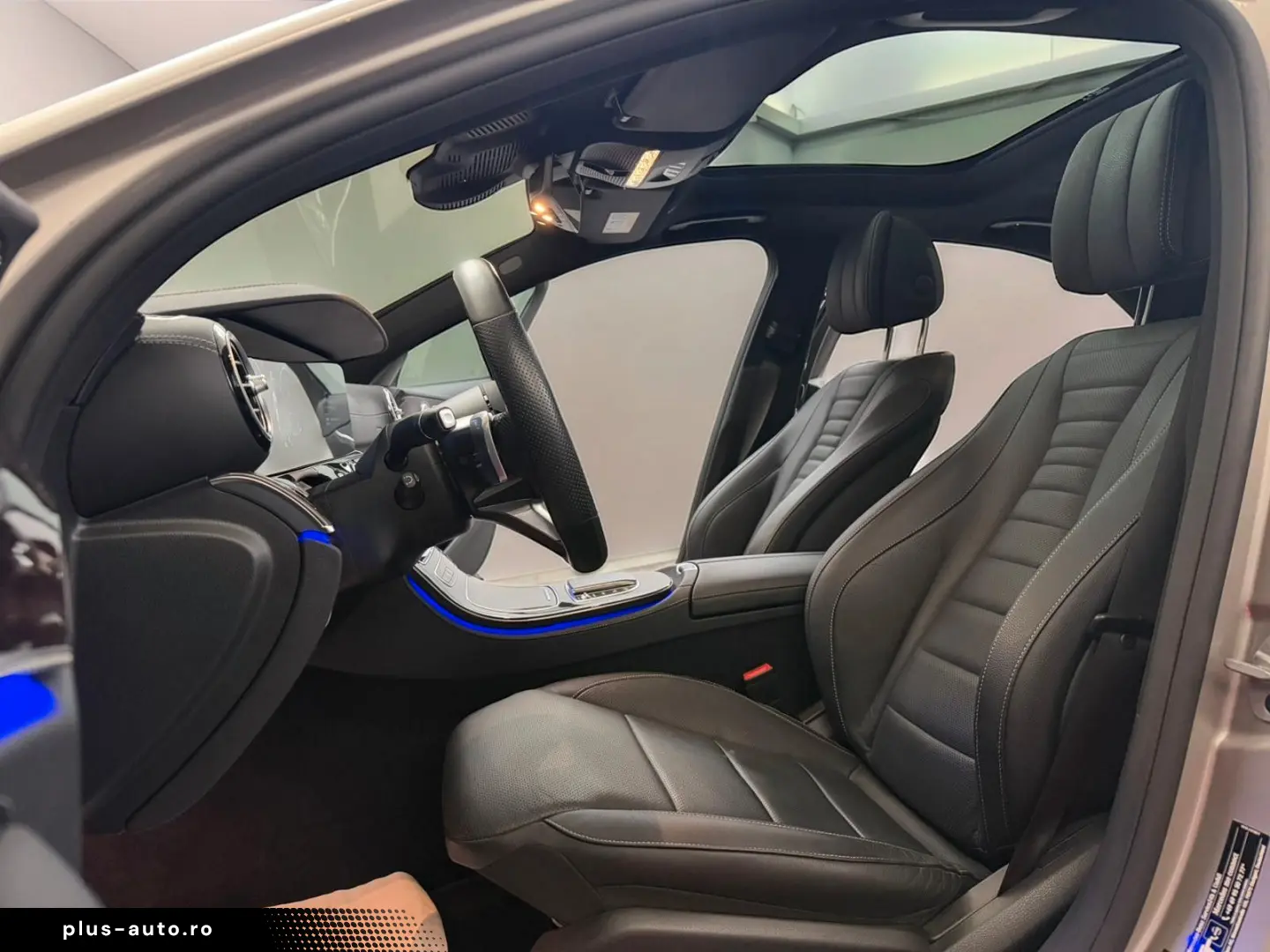 MERCEDES-BENZ E 450 4M AMG LINE PANO AIRM KEYL SOFTCL