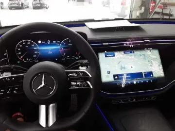 Mercedes Benz E 450 d AMG Advan HYPER Pano