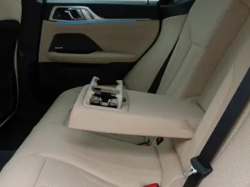 BMW i4 eD40 Gran Coupè M Sport Kamera DAB H K 19Zoll