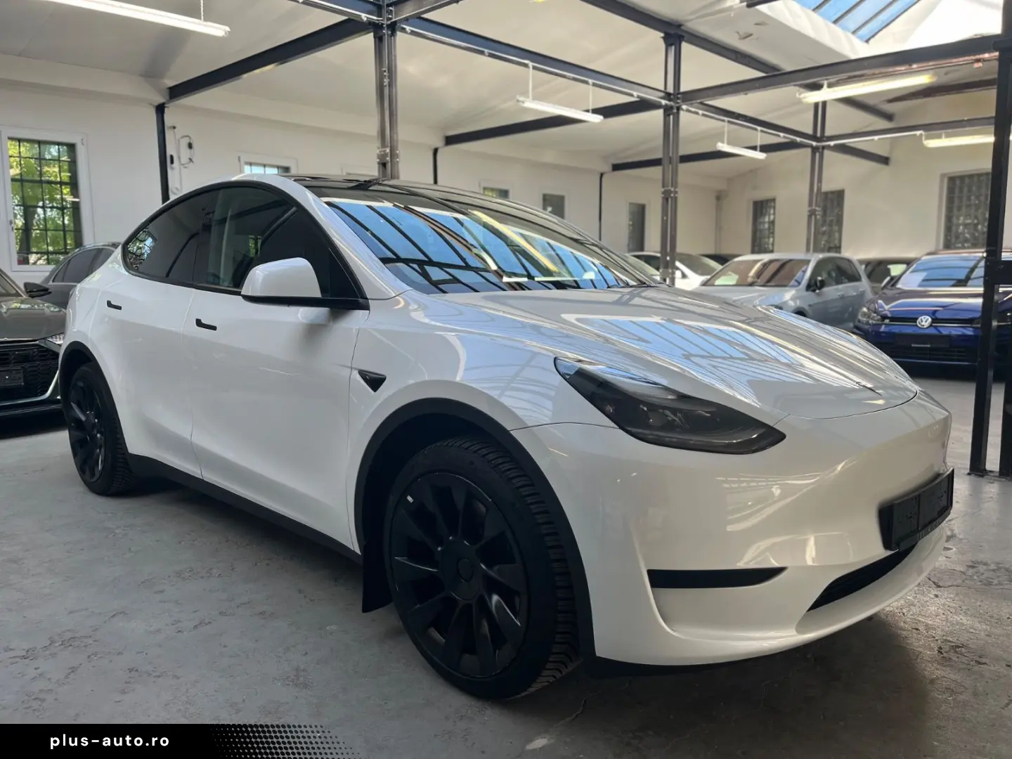 TESLA Model Y Long Range RWD