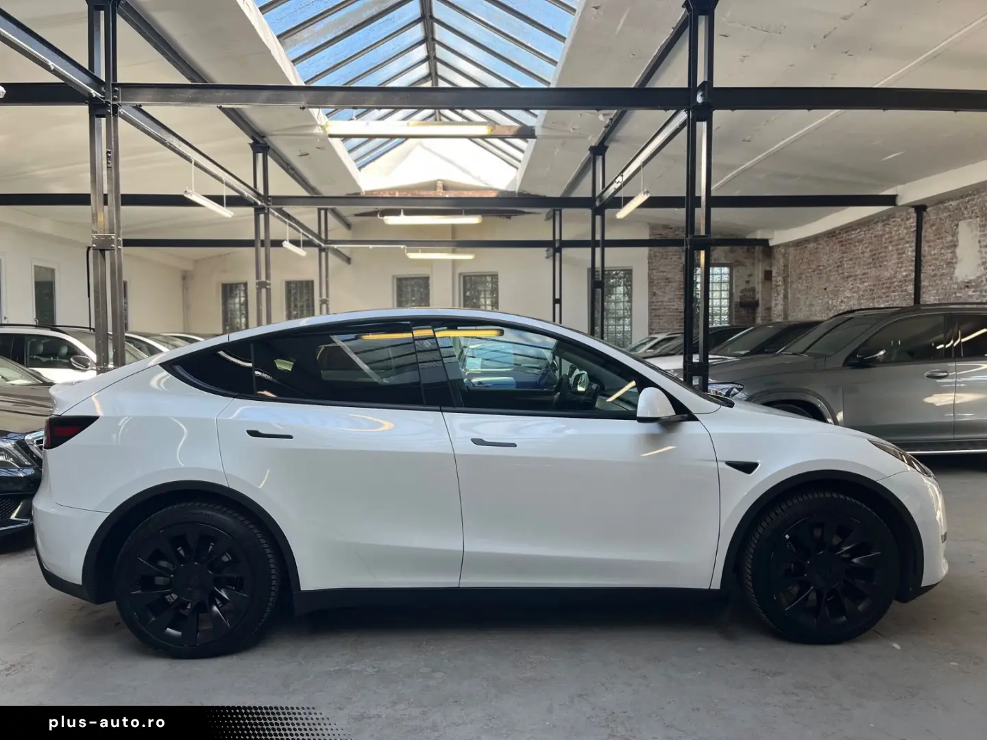 TESLA Model Y Long Range RWD