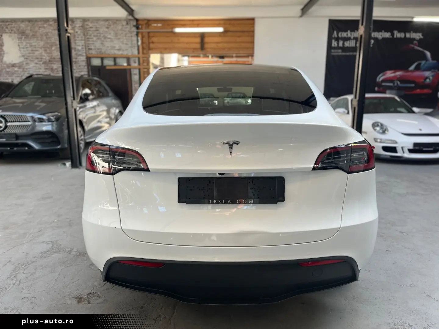 TESLA Model Y Long Range RWD