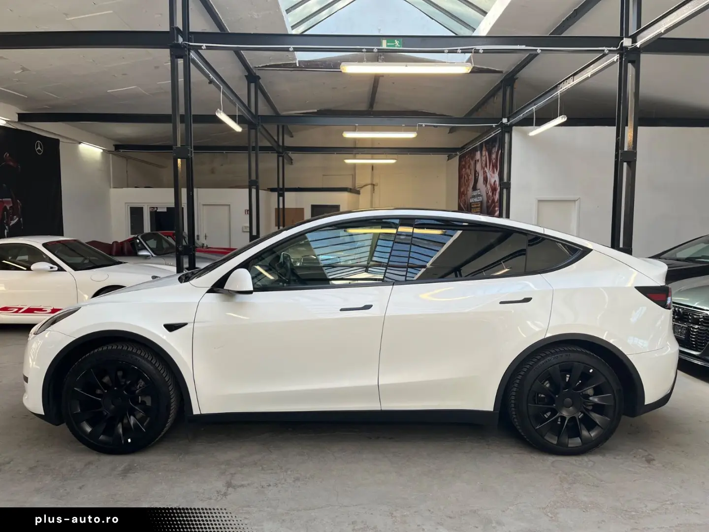 TESLA Model Y Long Range RWD