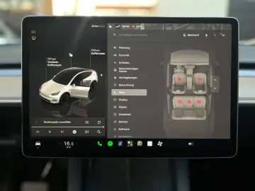 TESLA Model Y Long Range RWD