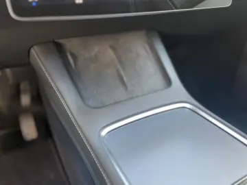 TESLA Model Y Long Range RWD