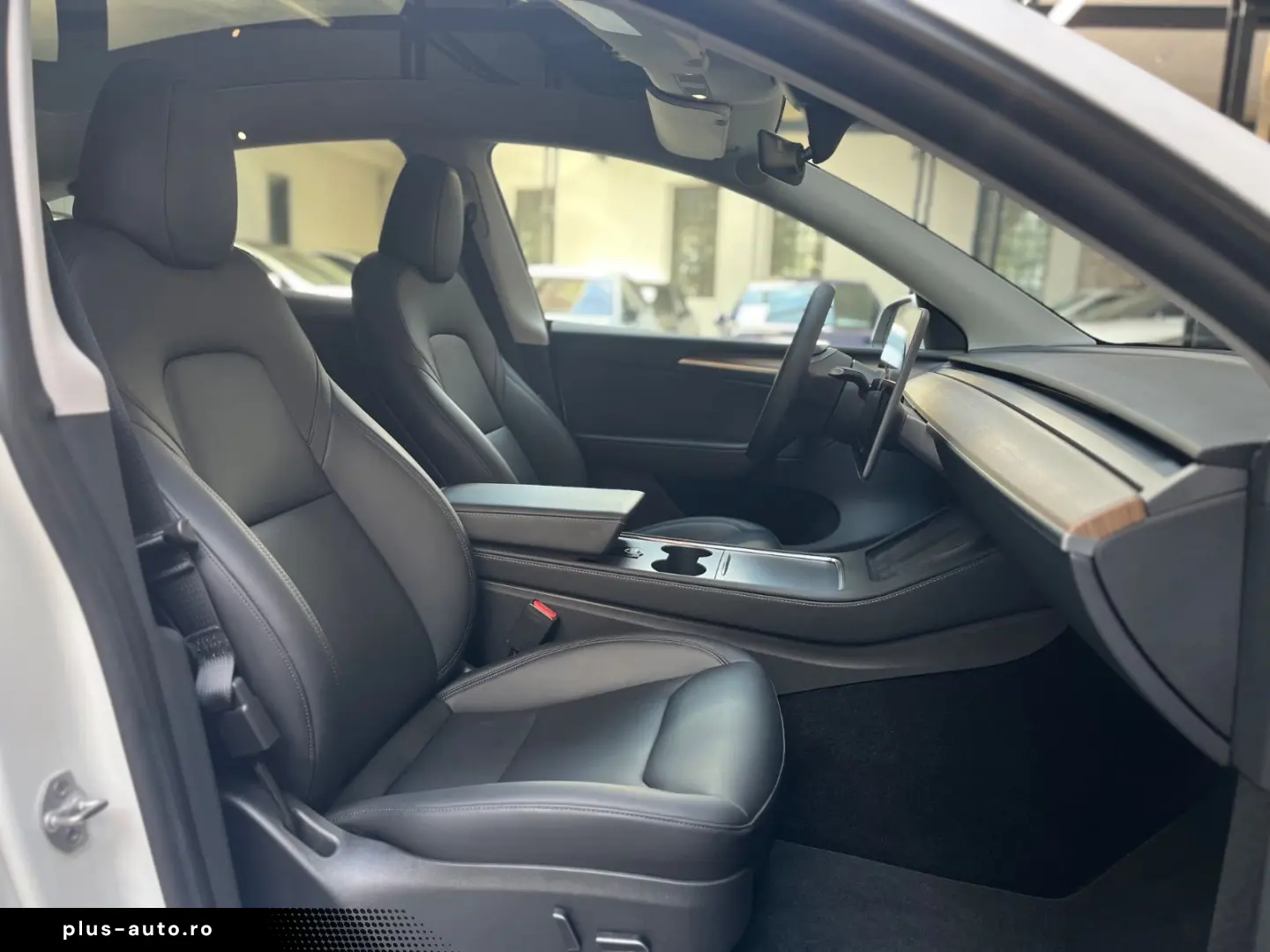 TESLA Model Y Long Range RWD