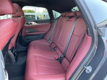 BMW i4 eDrive35 Elektro M Sport Navi Laser HK Glasda