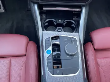 BMW i4 eDrive35 Elektro M Sport Navi Laser HK Glasda