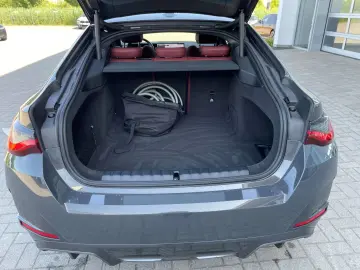 BMW i4 eDrive35 Elektro M Sport Navi Laser HK Glasda