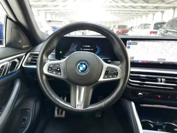 BMW i4 - 40 e M Sport 83 9 kWh LED HarmanKardon