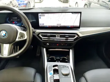 BMW i4 - 40 e M Sport 83 9 kWh LED HarmanKardon