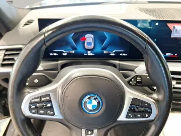 BMW i4 eDrive40 Gran Coupé M Sport Navi Kamera HiFi