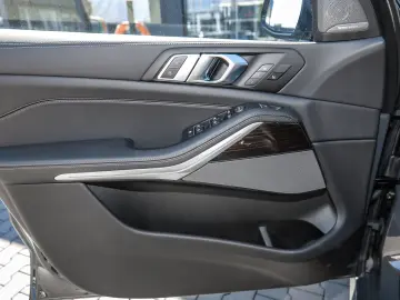 BMW X5 xDrive40d M Sport HUD PANO ACC AHK 360 KAM