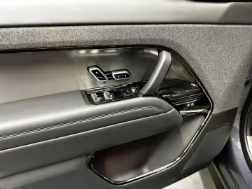 LAND ROVER Range Rover Sport D300 Dynamic SE MERIDIAN 360