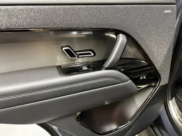 LAND ROVER Range Rover Sport D300 Dynamic SE MERIDIAN 360