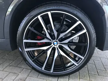 BMW X5 xDrive30d M Sportpaket Pro 7 S. DAB AHK-e