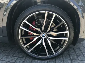 BMW X5 xDrive30d M Sportpaket Pro 7 S. DAB AHK-e