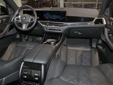 BMW X5 xDrive30d M Sport AHK Pano. HarmKar. DrivAssP