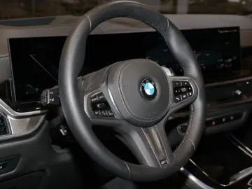 BMW X5 xDrive30d M Sport AHK Pano. HarmKar. DrivAssP