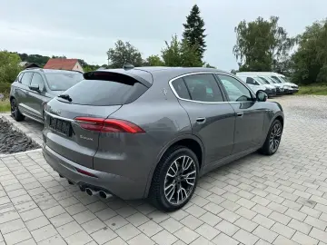 MASERATI Grecale 2.0 MHEV GT Auto 4WD PANO LED F1 KAM HUD