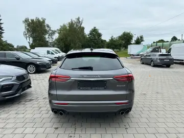 MASERATI Grecale 2.0 MHEV GT Auto 4WD PANO LED F1 KAM HUD