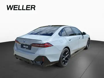 BMW i5 xDrive40 M Sport Pro Pano B&W HUD DAPro 360