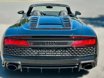 AUDI R8 performance Carbon Ceramic Laser