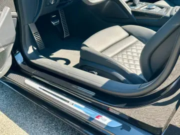 AUDI R8 performance Carbon Ceramic Laser
