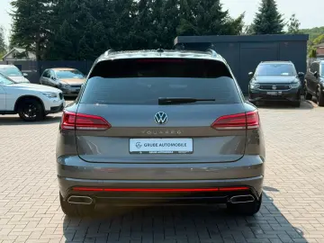 VW Touareg R-Line 4M MATRIX LEDER AHK LUFT 360