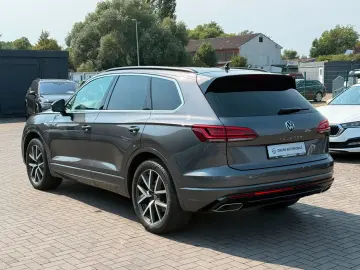 VW Touareg R-Line 4M MATRIX LEDER AHK LUFT 360