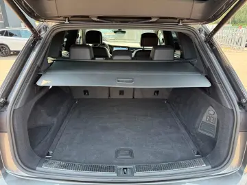 VW Touareg R-Line 4M MATRIX LEDER AHK LUFT 360
