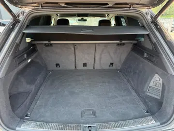 VW Touareg R-Line 4M MATRIX LEDER AHK LUFT 360