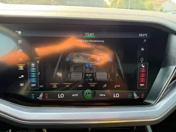 VW Touareg R-Line 4M MATRIX LEDER AHK LUFT 360