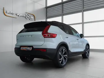 VOLVO  T4  R-Design XeniumPro Pano 360  H&K StHzg