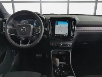 VOLVO  T4  R-Design XeniumPro Pano 360  H&K StHzg