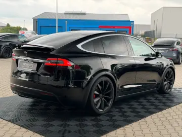 TESLA MODEL X RAVEN PERFORMANCE   7 SEATER   22INCH