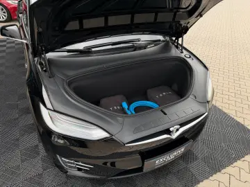 TESLA MODEL X RAVEN PERFORMANCE   7 SEATER   22INCH