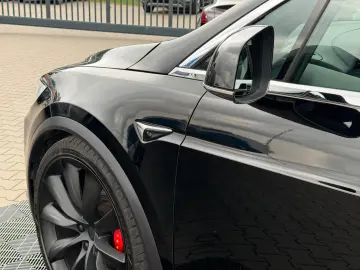 TESLA MODEL X RAVEN PERFORMANCE   7 SEATER   22INCH