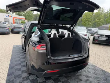 TESLA MODEL X RAVEN PERFORMANCE   7 SEATER   22INCH
