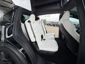 TESLA MODEL X RAVEN PERFORMANCE   7 SEATER   22INCH