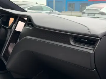 TESLA MODEL X RAVEN PERFORMANCE   7 SEATER   22INCH