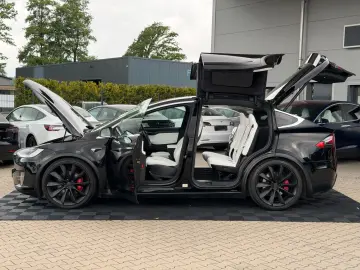 TESLA MODEL X RAVEN PERFORMANCE   7 SEATER   22INCH