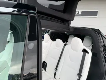 TESLA MODEL X RAVEN PERFORMANCE   7 SEATER   22INCH