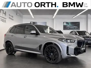 BMW X5 xDrive30d M-SPORT-PRO ST-HZG MASSAGE PANO AHK