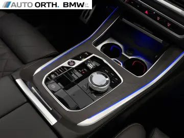 BMW X5 xDrive30d M-SPORT-PRO ST-HZG MASSAGE PANO AHK