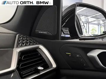 BMW X5 xDrive30d M-SPORT-PRO ST-HZG MASSAGE PANO AHK