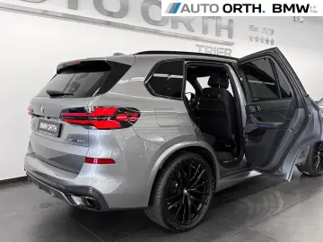 BMW X5 xDrive30d M-SPORT-PRO ST-HZG MASSAGE PANO AHK